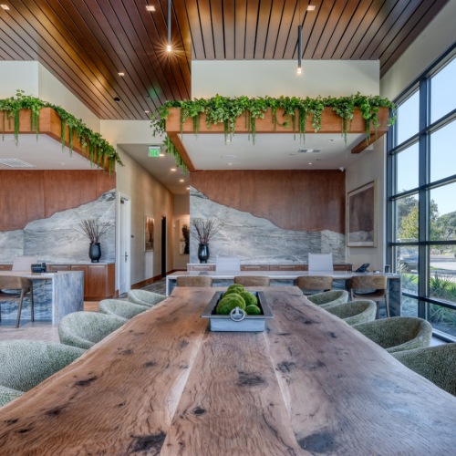 Co-Working Space large table with ample work space